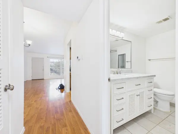 2425 Ashdale DR #60, Austin, TX 78757