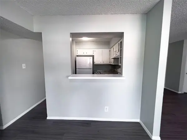 8907 Parkfield DR #101, Austin, TX 78758