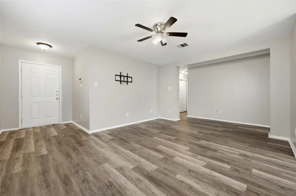 2206 Bluebonnet DR, Round Rock, TX 78664