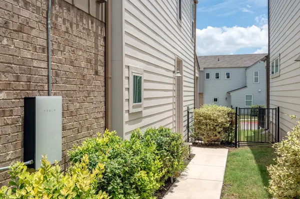 7407 Grand Linden WAY, Austin, TX 78744