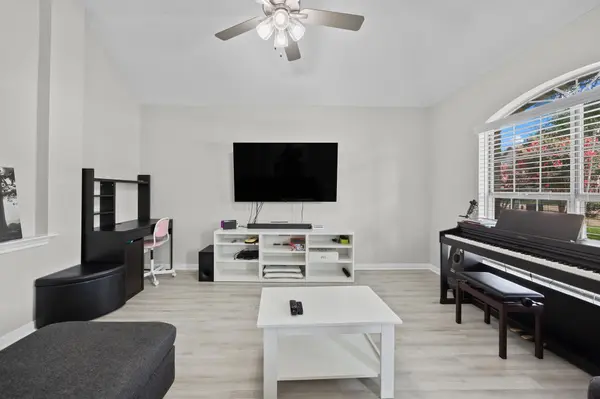 30112 Spyglass CIR, Georgetown, TX 78628