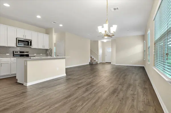 1013 Gaelic DR, Georgetown, TX 78626