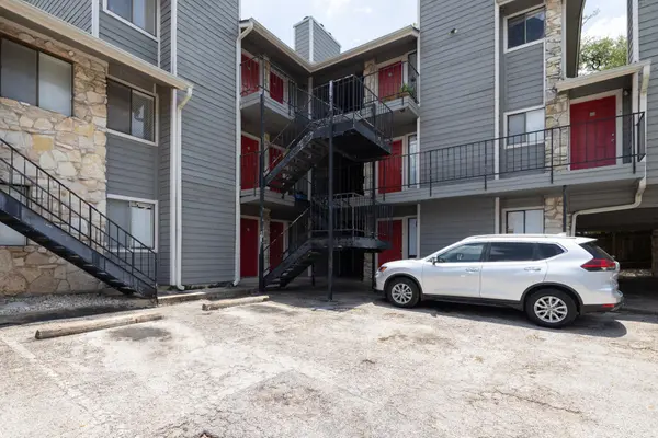 9079 Jollyville RD #103, Austin, TX 78759