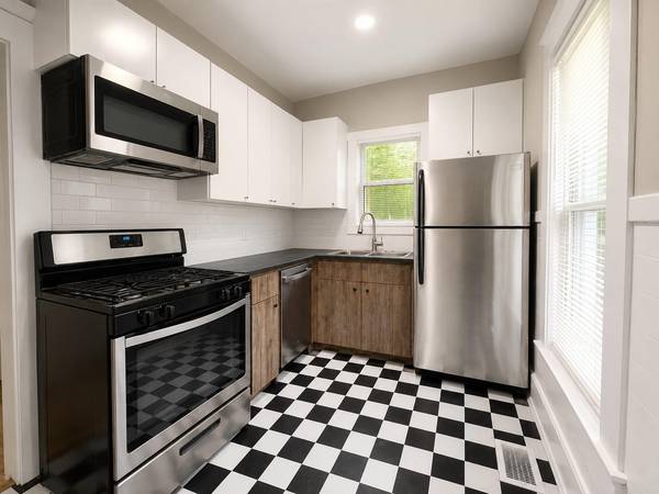 514 E 38th ST #B, Austin, TX 78705