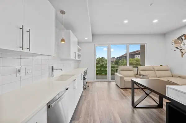 4004 Banister LN #209 #A, Austin, TX 78704