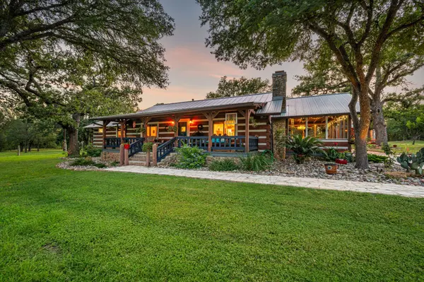 402 Smith RD, Bastrop, TX 78602