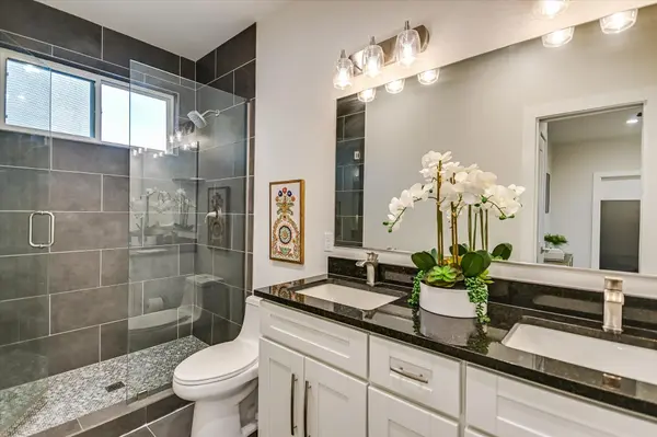 5102 Martin Ave #2, Austin, TX 78751