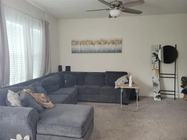 107 Gemsbok RD, Hutto, TX 78634
