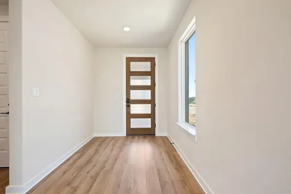 104 Balboa Drive, Liberty Hill, TX 78642