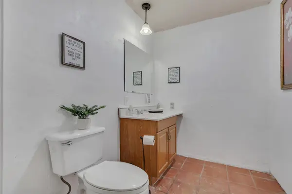 4002 E Highway 290 HWY, Dripping Springs, TX 78620