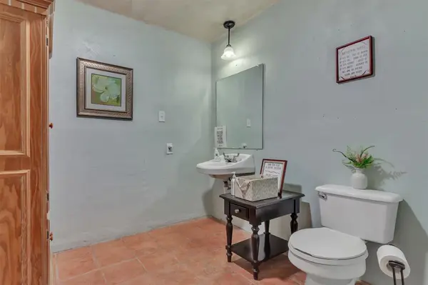 4002 E Highway 290 HWY, Dripping Springs, TX 78620