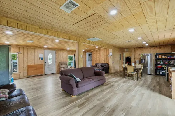 1221 Fm 812 #A, Cedar Creek, TX 78612