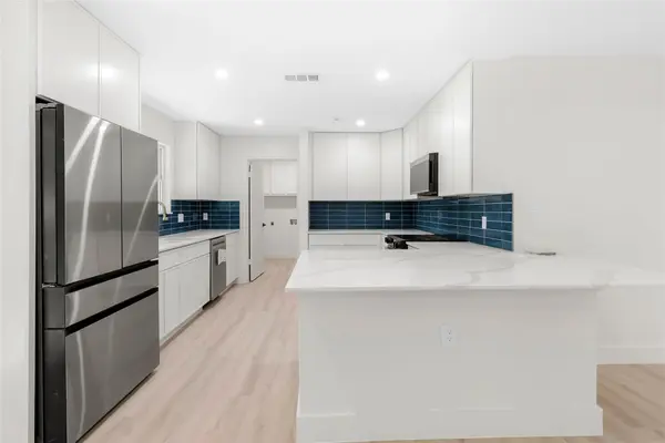 1403 Creekview DR, Round Rock, TX 78681