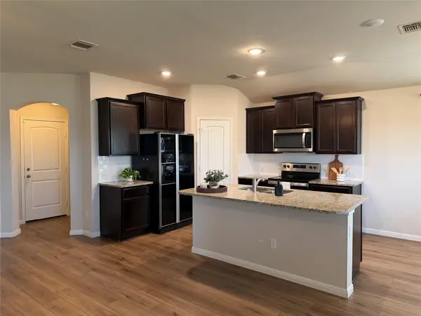 1329 Spicewood DR, Burnet, TX 78611