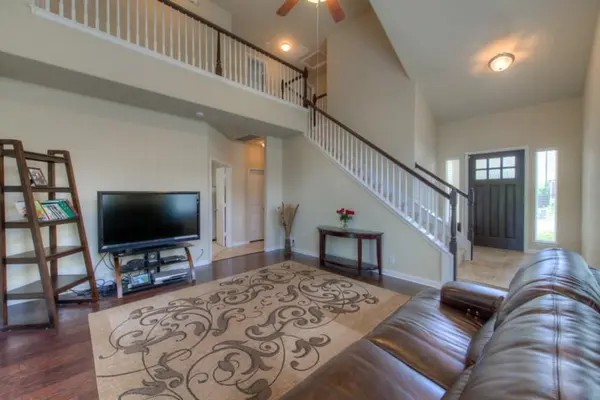 8520 WHITE IBIS DR, Austin, TX 78729
