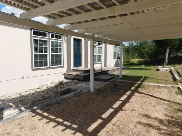 7500 MULESHOE BEND TRL, Marble Falls, TX 78654
