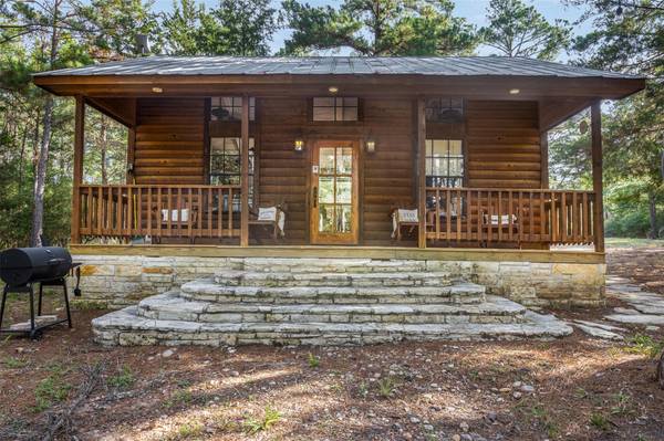 174 Highland TRL, La Grange, TX 78945