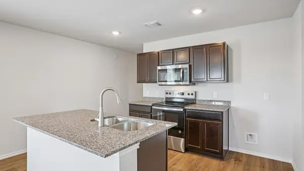 124 Dagney CT, Jarrell, TX 76537