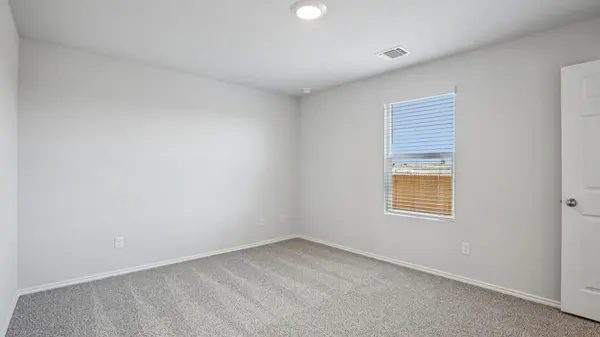 124 Dagney CT, Jarrell, TX 76537