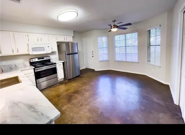 2102-A KENNETH Ave #A, Austin, TX 78741
