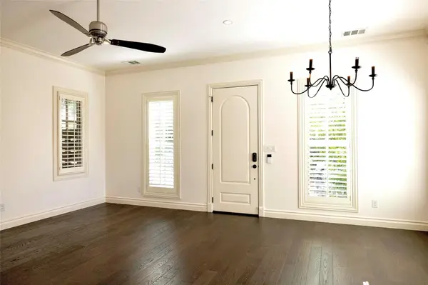 800 Rosedale TER #B, Austin, TX 78704