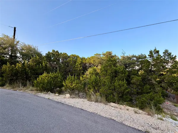 7805 Dakota CIR, Lago Vista, TX 78645