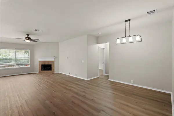 2808 Barefoot LN, Round Rock, TX 78665