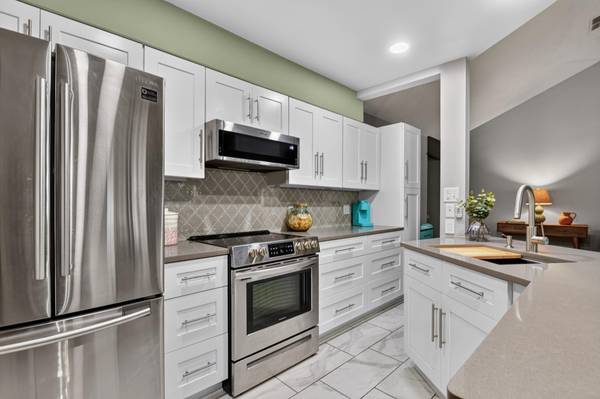 1202 Thorpe LN #406D, San Marcos, TX 78666