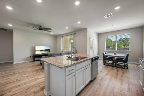 319 Arrowhead Vine ST, Leander, TX 78641