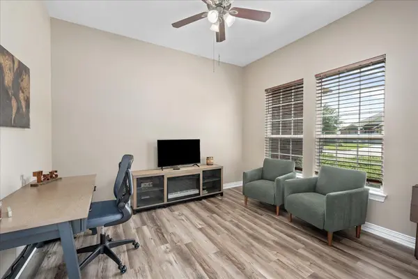 8093 Arezzo DR, Round Rock, TX 78665