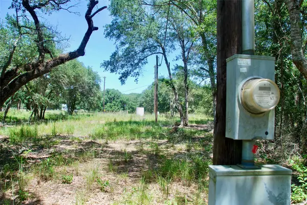 182 County Road 123F, Hallettsville, TX 77964