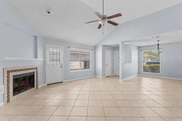 606 David Curry DR, Round Rock, TX 78664