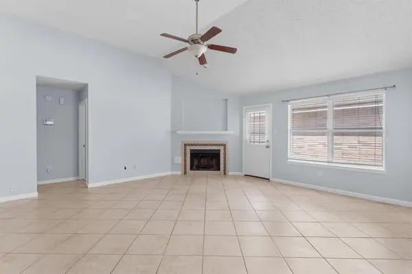 606 David Curry DR, Round Rock, TX 78664