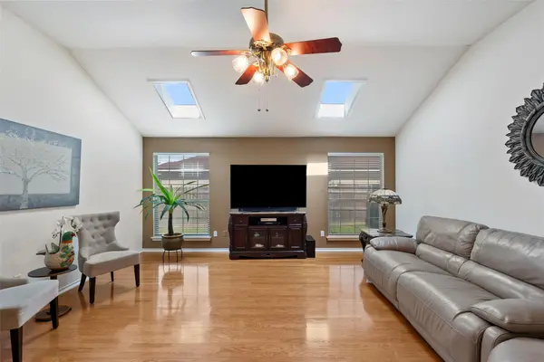 1105 Delia Chapa LN, Hutto, TX 78634