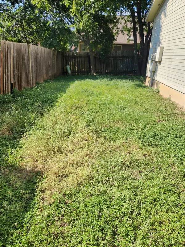 8811 Clearbrook TRL, Austin, TX 78729