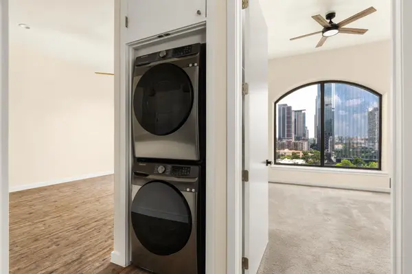 507 Sabine ST #806, Austin, TX 78701