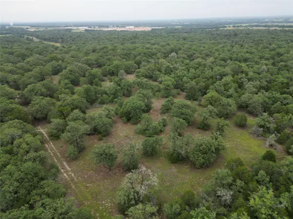 1178 Private Road 3063, Lexington, TX 78947