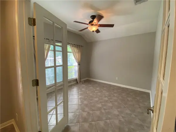 1727 Fallen Leaf LN, Round Rock, TX 78665