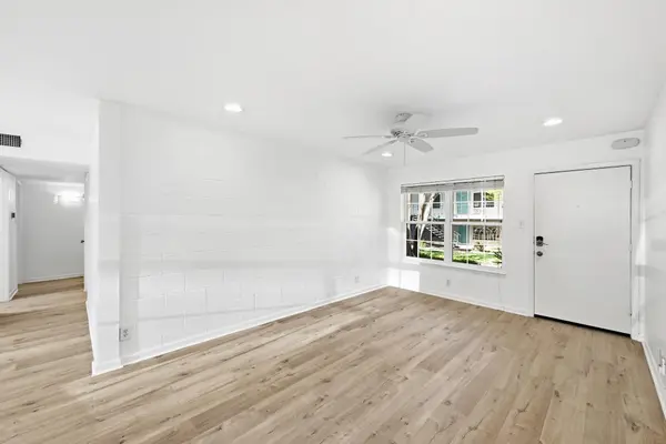 300 Crockett ST #116, Austin, TX 78704