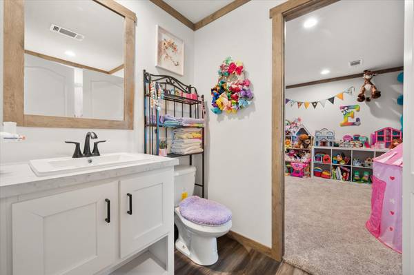 16857 Fm 639 RD E, Purdon, TX 76679