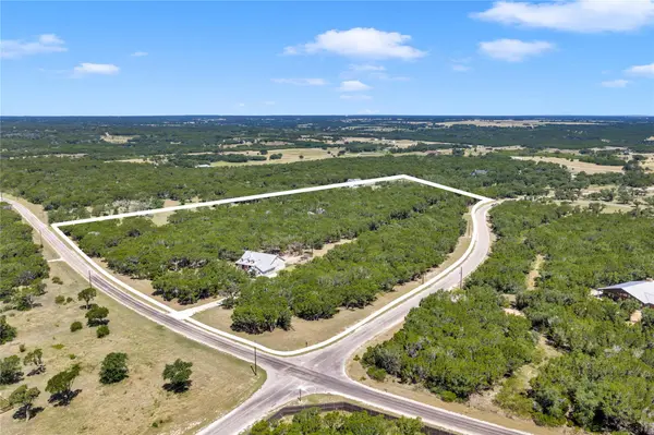 2140 Carpenter LOOP, Burnet, TX 78611