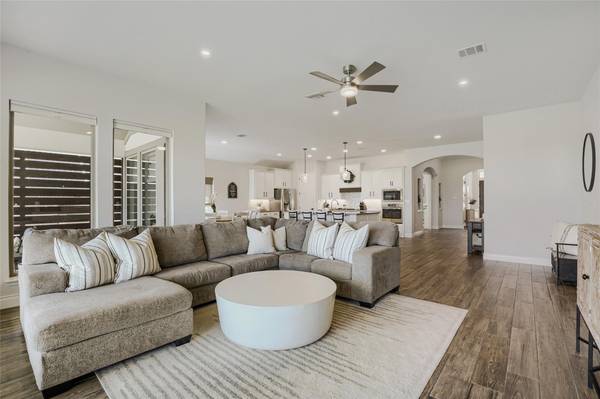 616 Breezygrass WAY, Georgetown, TX 78626