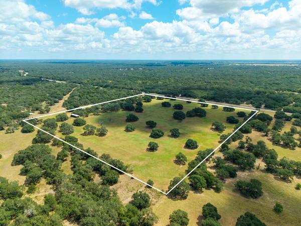 10338 FM 2437, Hallettsville, TX 77964