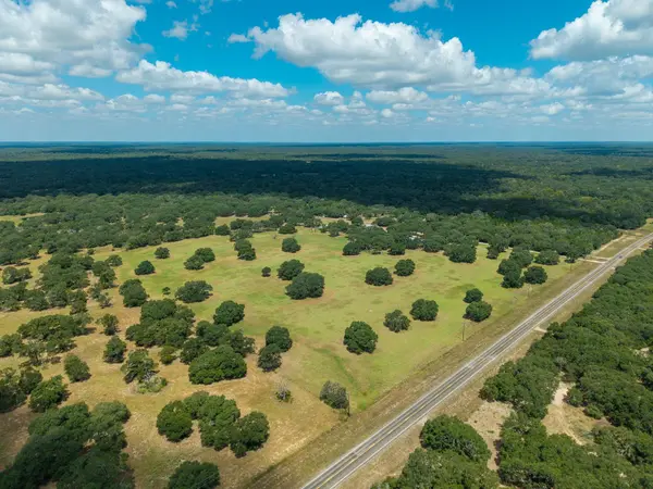 10338 FM 2437, Hallettsville, TX 77964