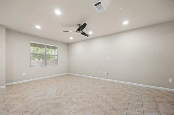 2880 Donnell DR #1802, Round Rock, TX 78664
