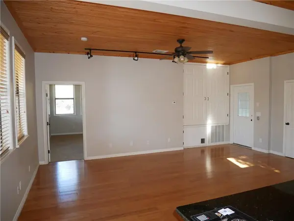16216 Stewart RD #B, Austin, TX 78734
