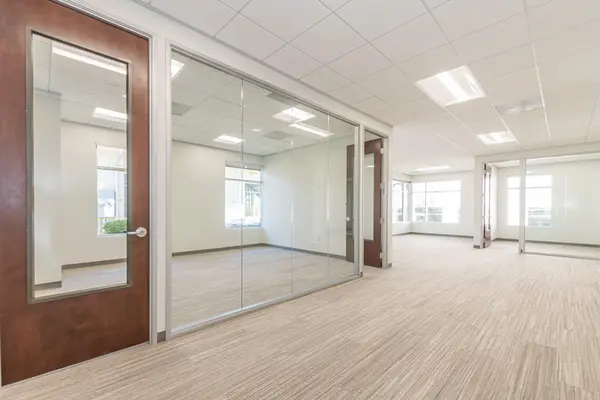 14425 Falcon Head BLVD #B, Austin, TX 78738