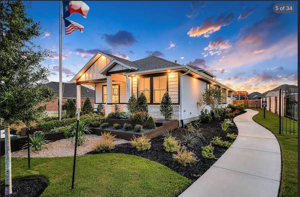 2633 Stone Branch DR, Leander, TX 78641