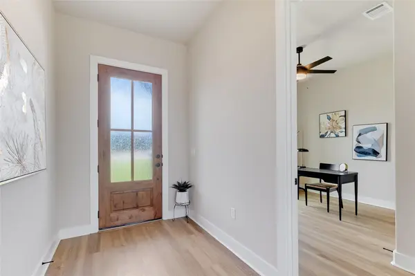 111 Draper LN, Bertram, TX 78605
