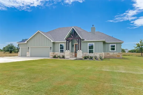 111 Draper LN, Bertram, TX 78605